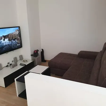Lovely & Spacious Apartamento Milão